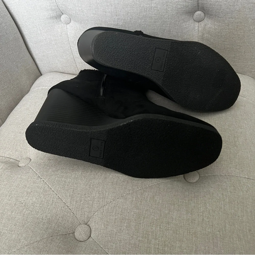 Sun + Stone NIB Camille’s Wedge Booties SIZE 11